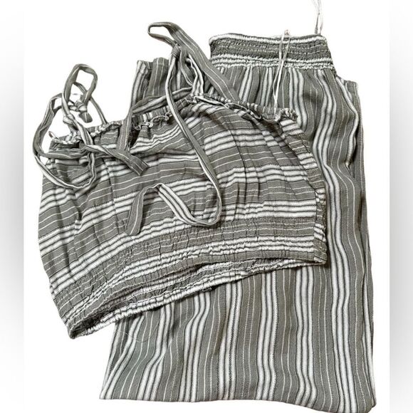 🌿 Salty Lemon Linen Two-Piece Set - Size M 🍋 - Picture 2 of 12